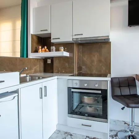 Harbour With Free Gym Services By 