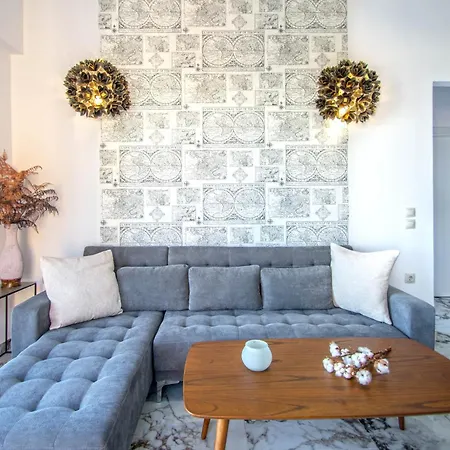 Apartment Harbour With Free Gym Services By 